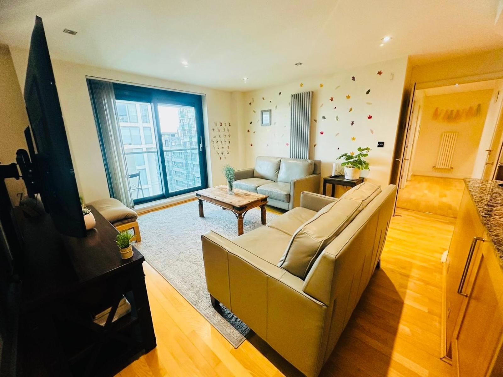 Modern 2Bed 2Bath Apartment Canary Wharf - Upto 5 Person London Bagian luar foto