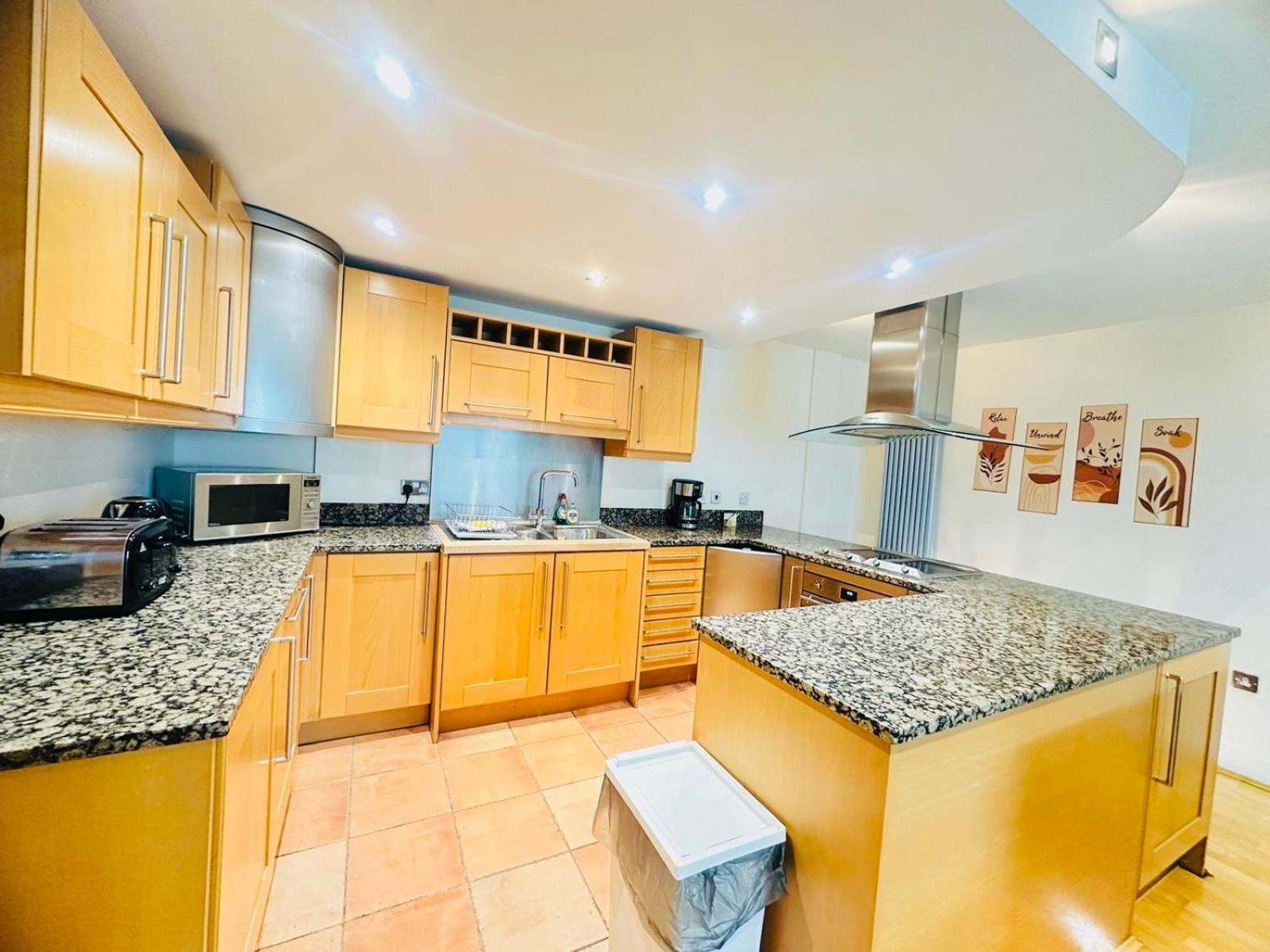 Modern 2Bed 2Bath Apartment Canary Wharf - Upto 5 Person London Bagian luar foto