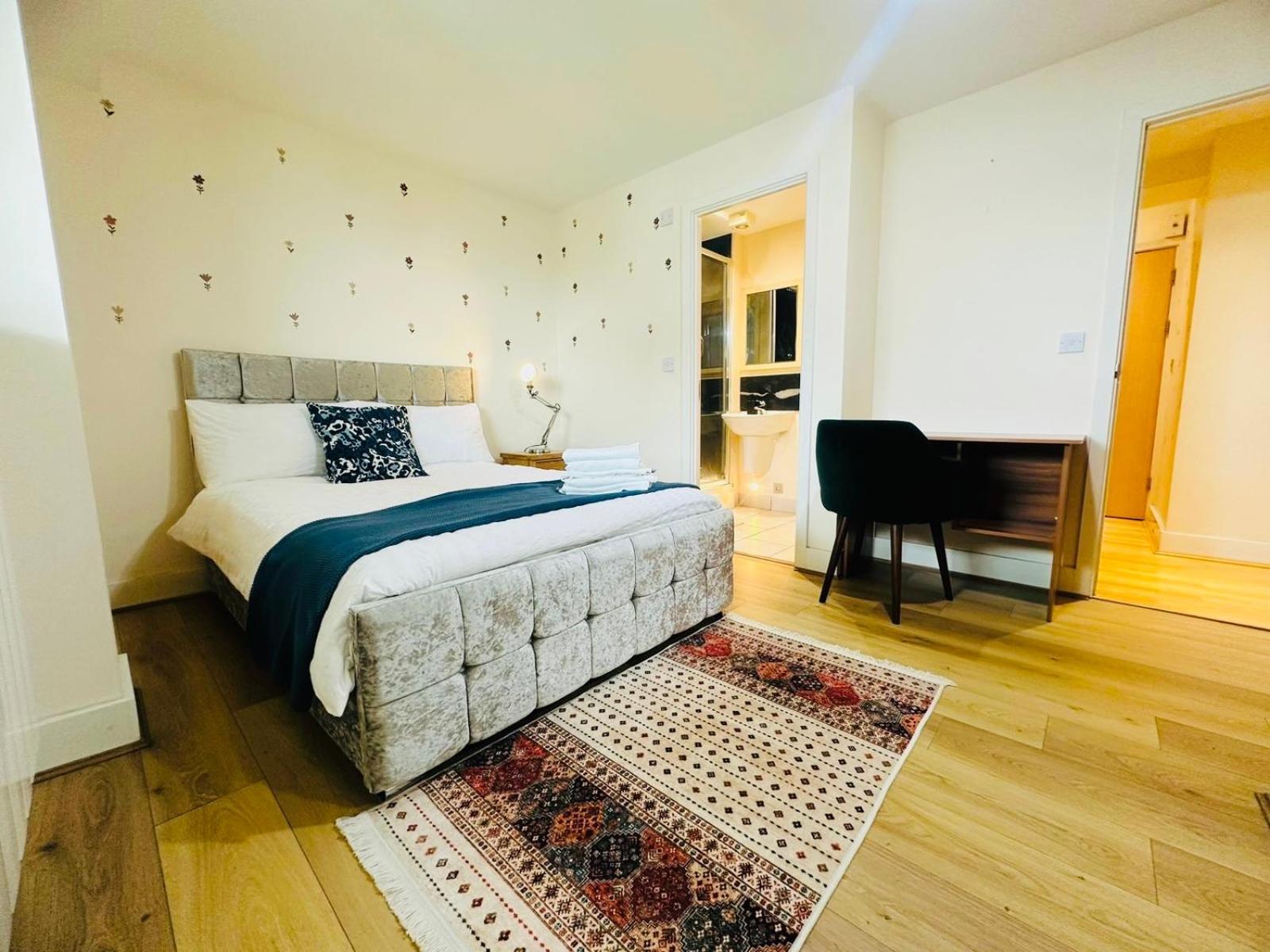 Modern 2Bed 2Bath Apartment Canary Wharf - Upto 5 Person London Bagian luar foto